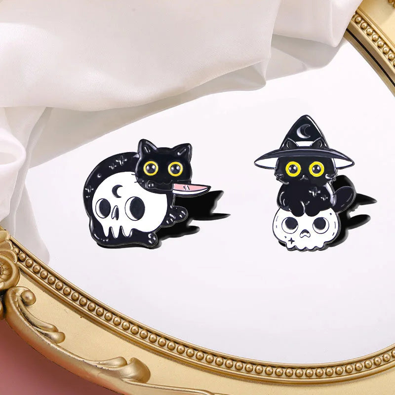 Cute Black Cat Skull Bat Animal Cartoon Enamel Brooch Creative Halloween Lapel Pin Backpack Clothing Decoration Accessories