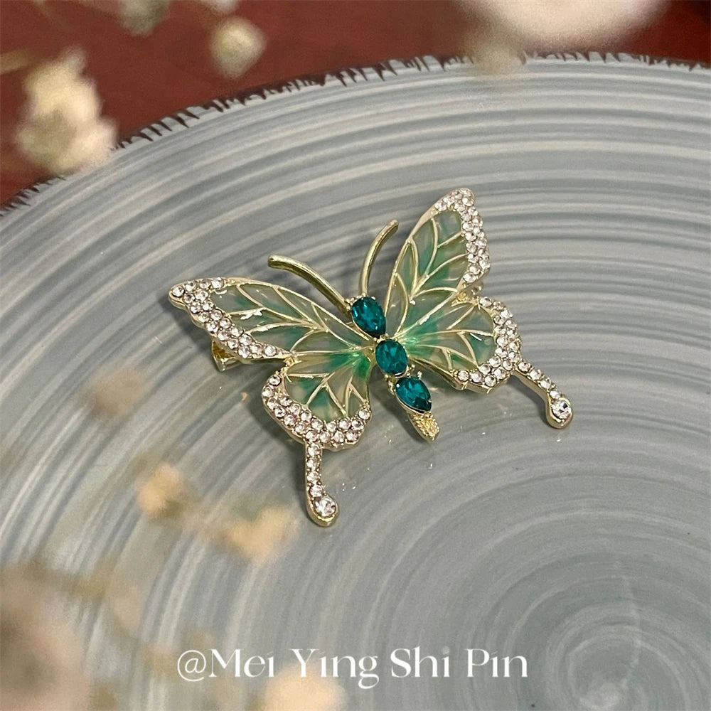 Exquisite Green Crystal Butterfly Brooch Fashion Metal Lapel Pins for Women Girl Suit Sweater Badges Jewelry Accessories Gift - Gifts and Funny Trinkets